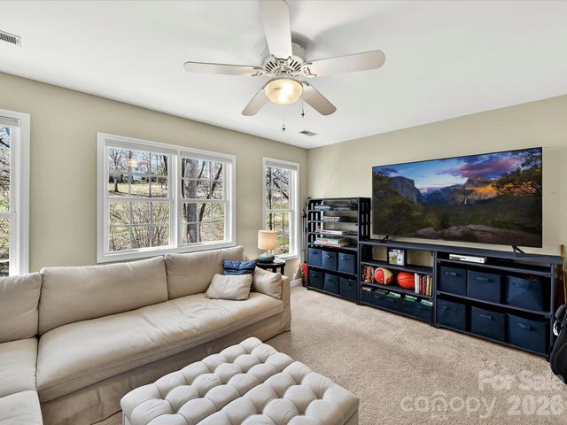 16023 Cranleigh Drive, Huntersville, NC 28078