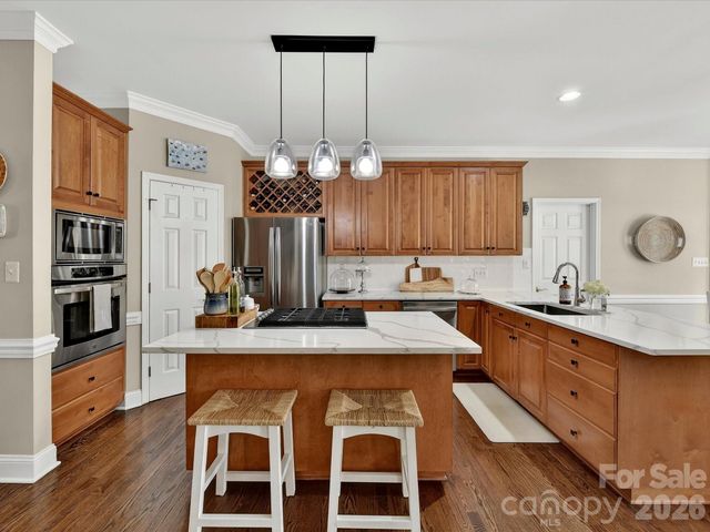 16023 Cranleigh Drive, Huntersville, NC 28078