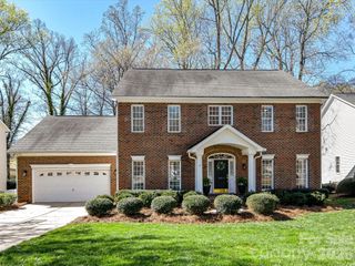 16023 Cranleigh Drive, Huntersville, NC 28078
