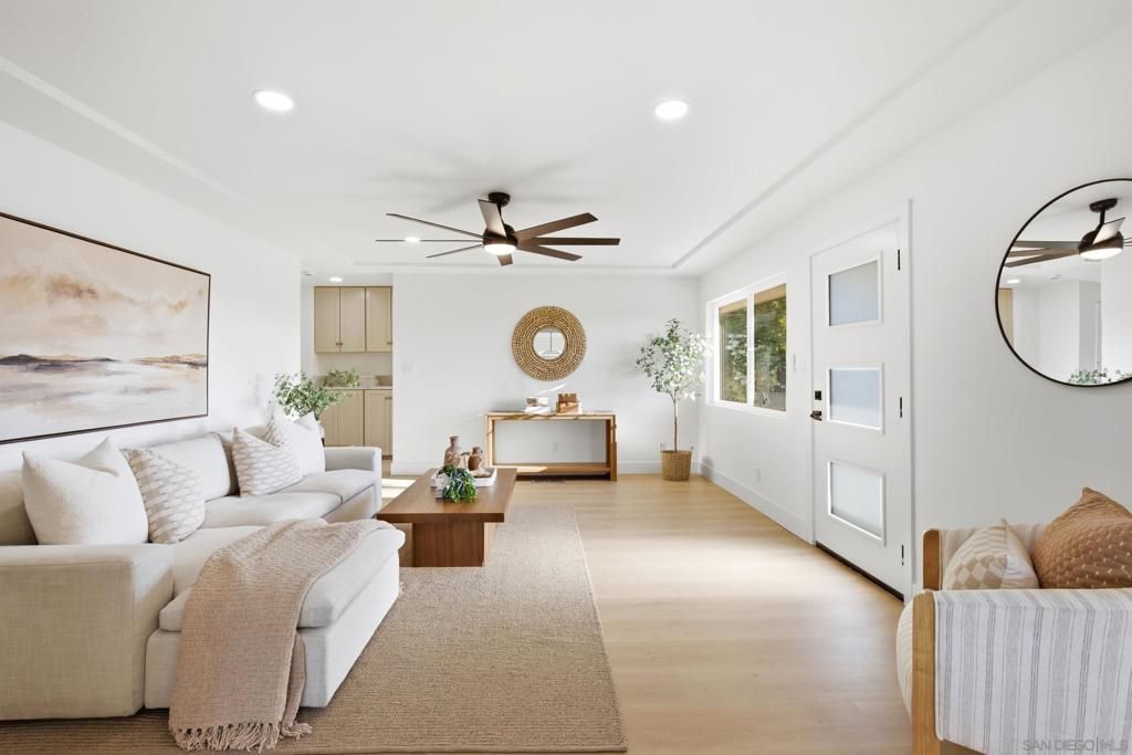Image 7 of property listing at 2901 Helix, Spring Valley, CA 91977