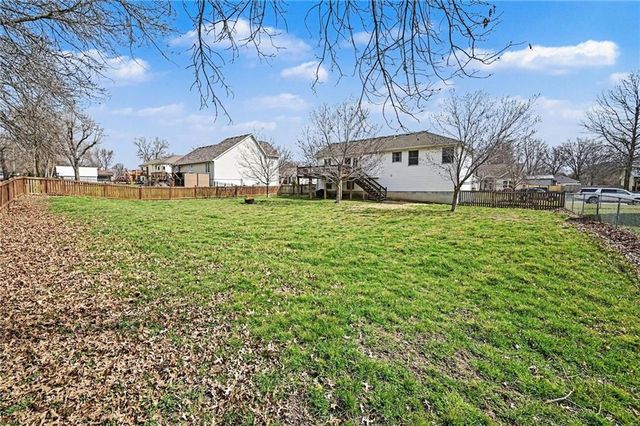 205 Rhodus Court, Lawson, MO 64062