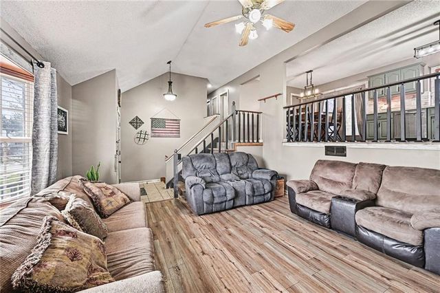 205 Rhodus Court, Lawson, MO 64062