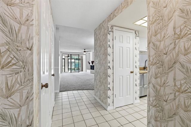 1055 N KENSINGTON PARK DRIVE S 612, Altamonte Springs, FL 32714