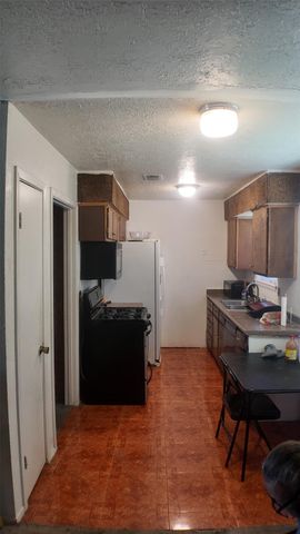 13423 Ambrose Street, Houston, TX 77045