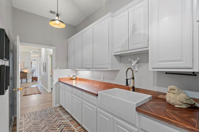 9825 Bringier Court, Granbury, TX 76049