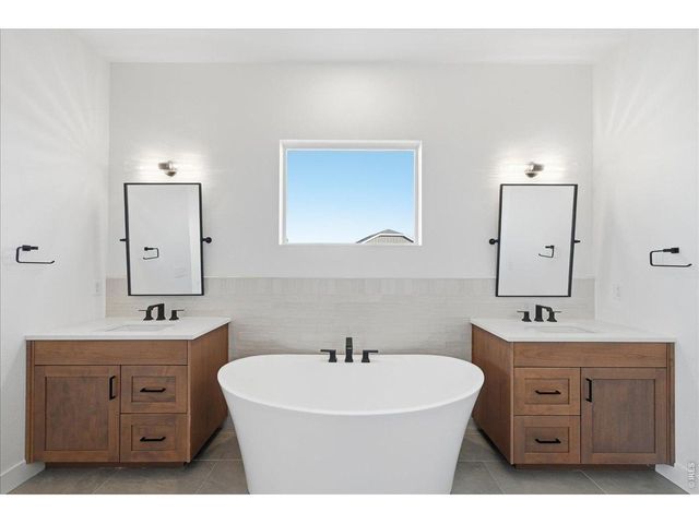 863 Clydesdale Dr, Windsor, CO 80550