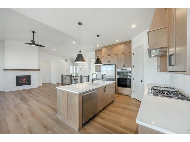 863 Clydesdale Dr, Windsor, CO 80550
