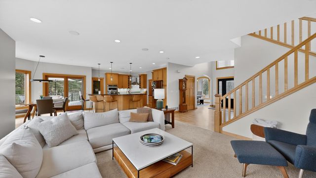 955 Cedar Point Lane SE, Oronoco, MN 55960