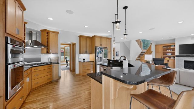 955 Cedar Point Lane SE, Oronoco, MN 55960