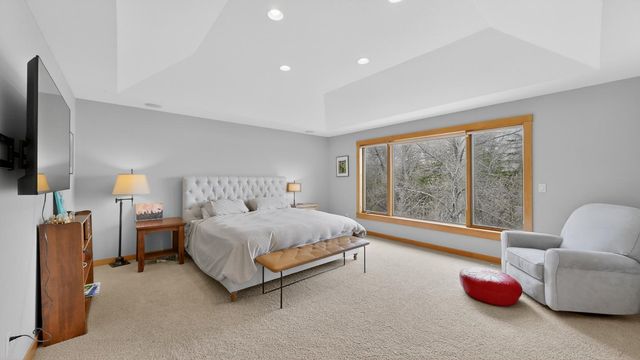 955 Cedar Point Lane SE, Oronoco, MN 55960