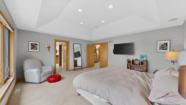 955 Cedar Point Lane SE, Oronoco, MN 55960