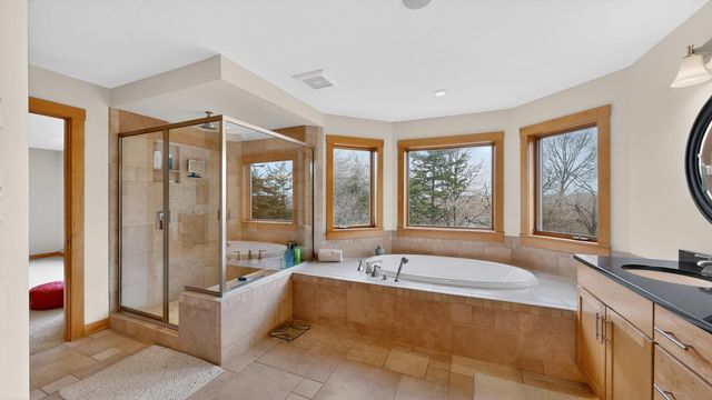 955 Cedar Point Lane SE, Oronoco, MN 55960