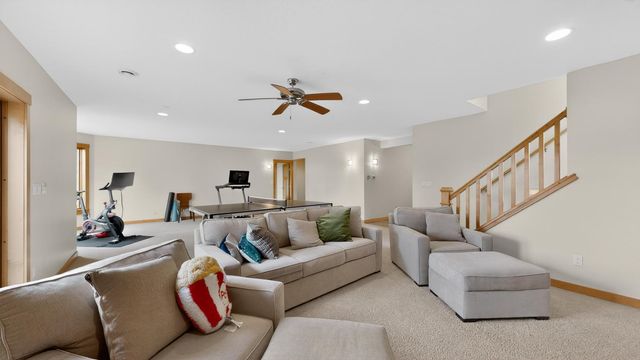 955 Cedar Point Lane SE, Oronoco, MN 55960