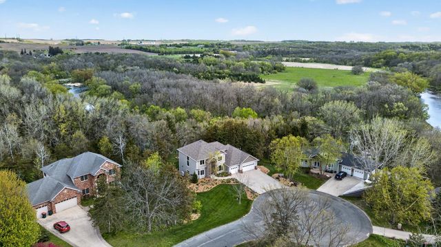 955 Cedar Point Lane SE, Oronoco, MN 55960