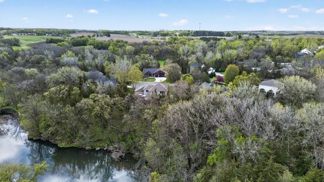 955 Cedar Point Lane SE, Oronoco, MN 55960
