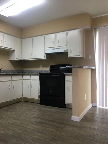 5625 Antoine Drive 313, Houston, TX 77091