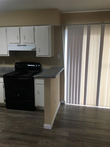 5625 Antoine Drive 313, Houston, TX 77091