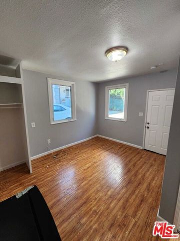 11472 VENTURA 4, Studio City (los Angeles), CA 91604