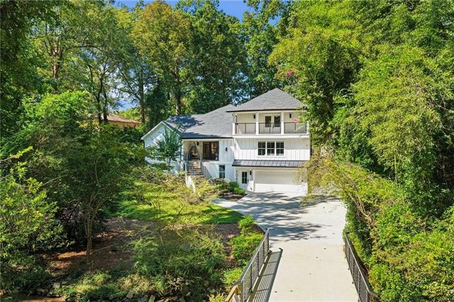 1066 Mcconnell Drive, Decatur, GA 30033