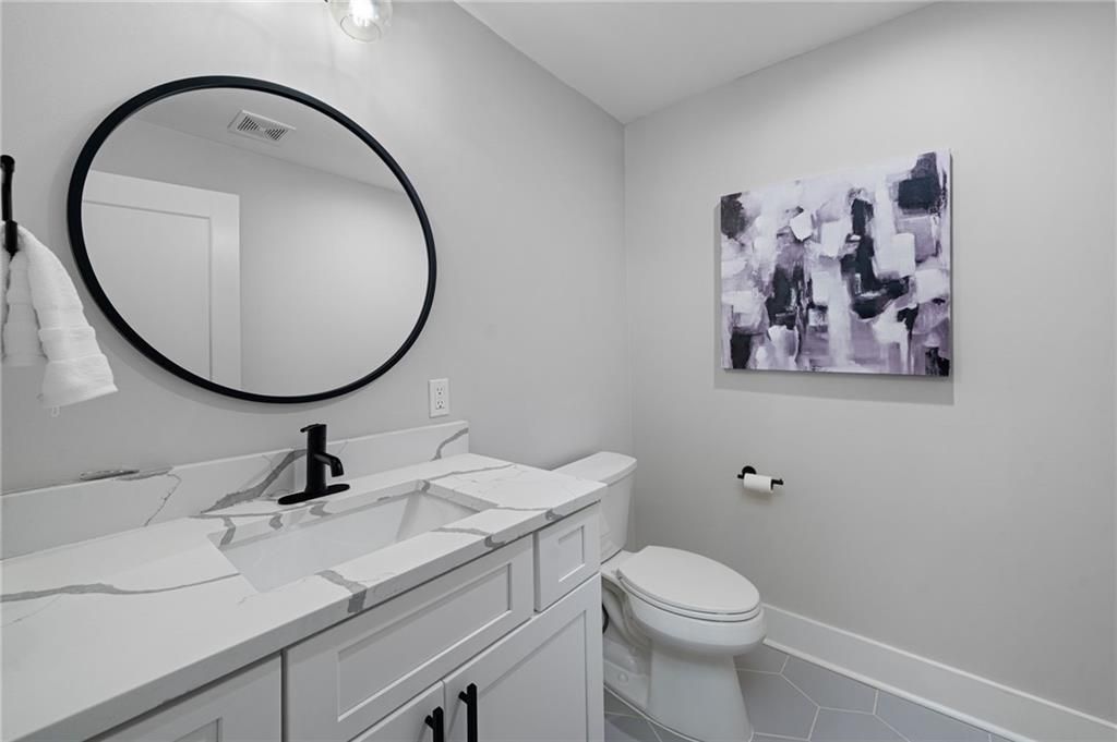 Image 18 of property listing at 1066 Mcconnell Drive, Decatur, GA 30033
