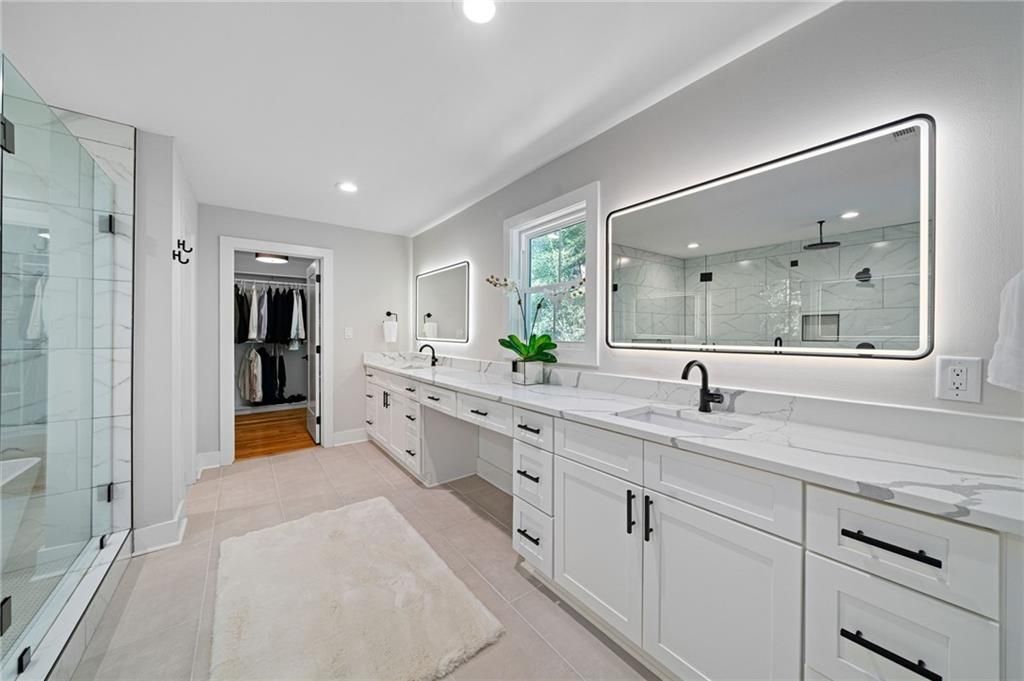 Image 6 of property listing at 1066 Mcconnell Drive, Decatur, GA 30033