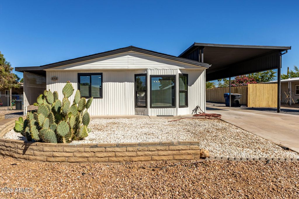 Image 2 of property listing at 7712 E FRITO Avenue, Mesa, AZ 85208