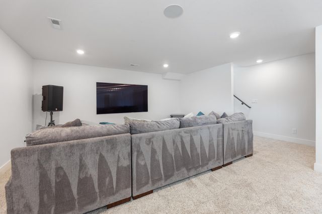 5913 W Driftwood St, Wichita, KS 67205