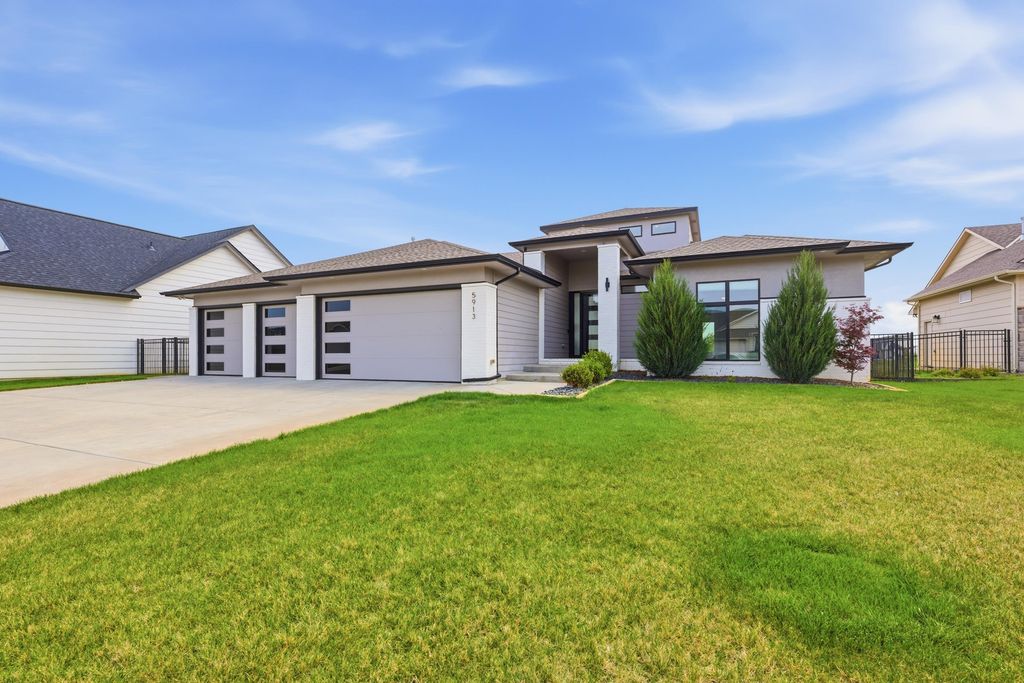 5913 W Driftwood St, Wichita, KS 67205