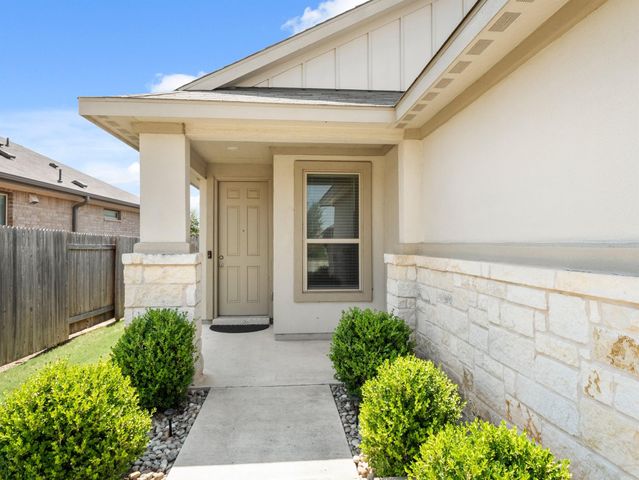 137 McFarland ST, Georgetown, TX 78628