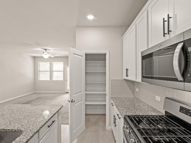 137 McFarland ST, Georgetown, TX 78628