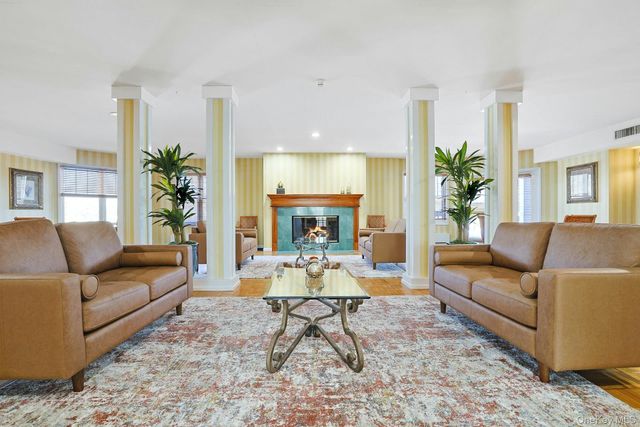 22 Copley Court 22, Briarcliff Manor, NY 10510