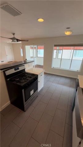 1174 E Ocean Boulevard 7, Long Beach, CA 90802