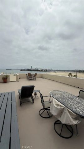 1174 E Ocean Boulevard 7, Long Beach, CA 90802