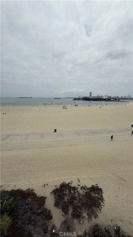 1174 E Ocean Boulevard 7, Long Beach, CA 90802