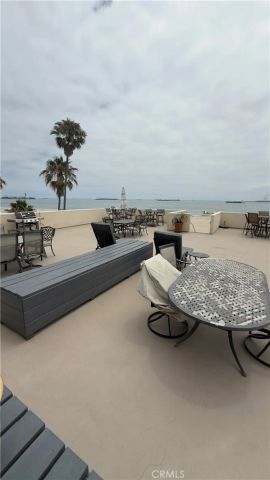 1174 E Ocean Boulevard 7, Long Beach, CA 90802