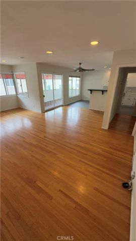 1174 E Ocean Boulevard 7, Long Beach, CA 90802