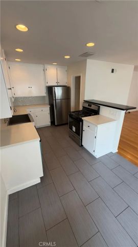 1174 E Ocean Boulevard 7, Long Beach, CA 90802