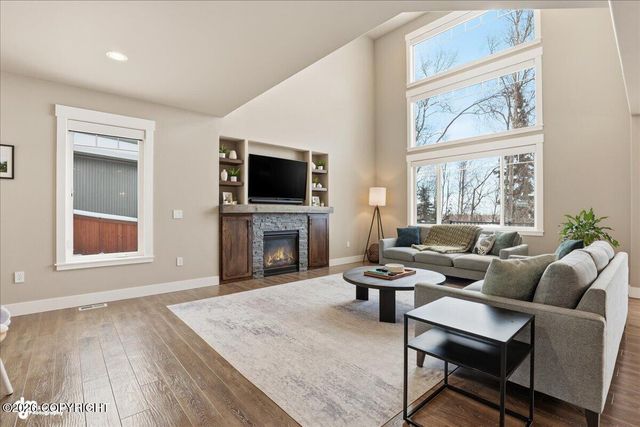 1956 Sonoma Crest Circle, Anchorage, AK 99516