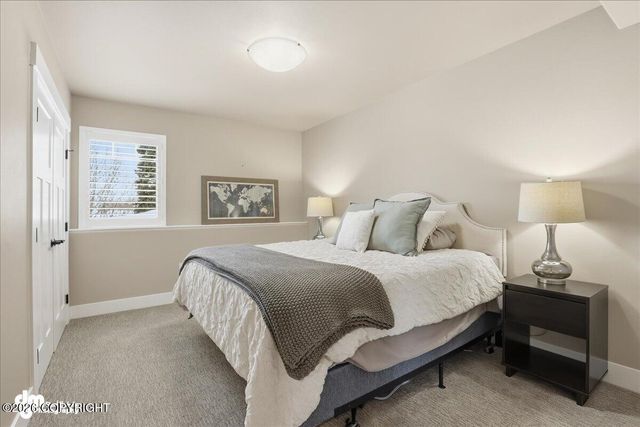 1956 Sonoma Crest Circle, Anchorage, AK 99516