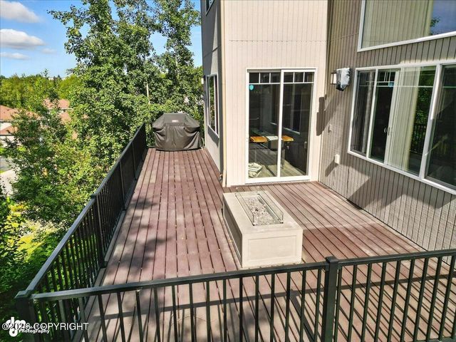 1956 Sonoma Crest Circle, Anchorage, AK 99516