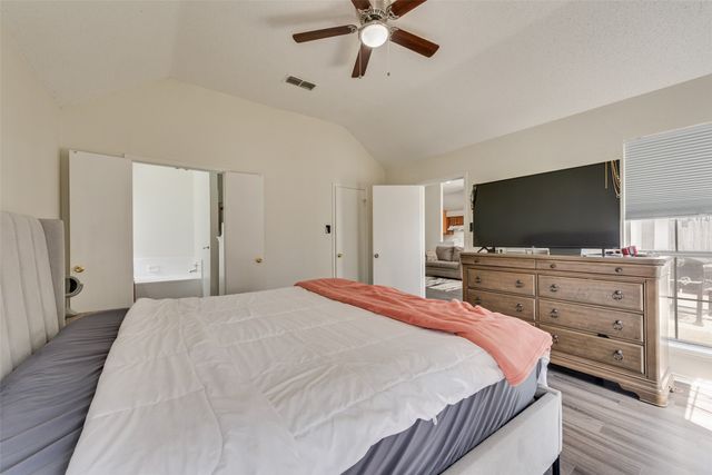 5209 Manhassett Drive, Arlington, TX 76018