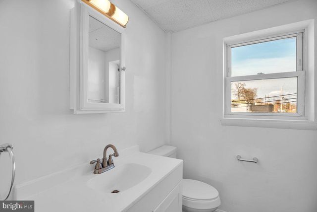 102 N BLACK HORSE PIKE, Blackwood, NJ 08012