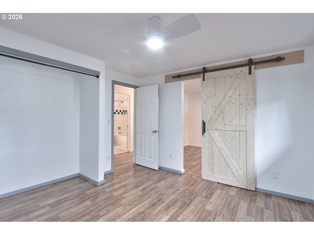 2451 Se ALDER St, Hillsboro, OR 97123