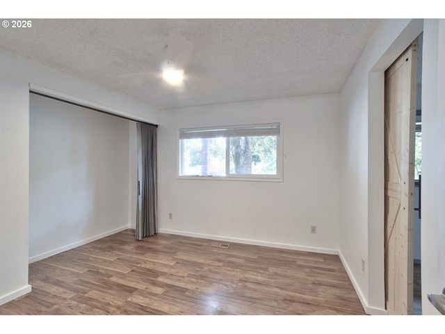 2451 Se ALDER St, Hillsboro, OR 97123