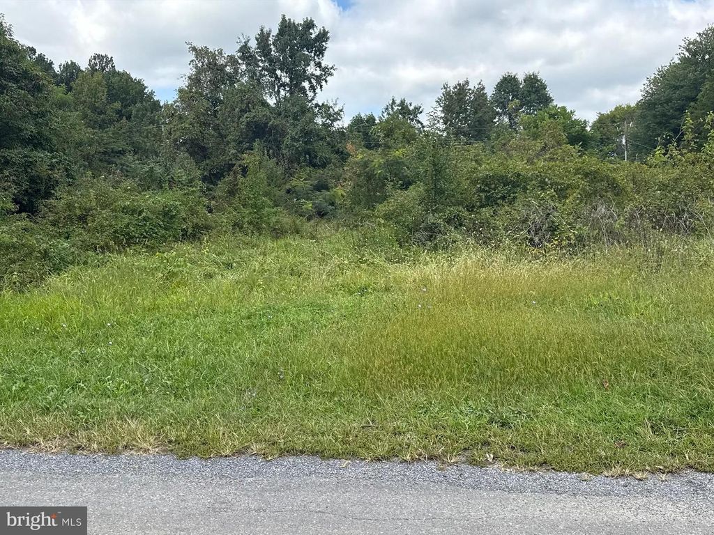 109 2ND ST, Chestertown, MD 21620