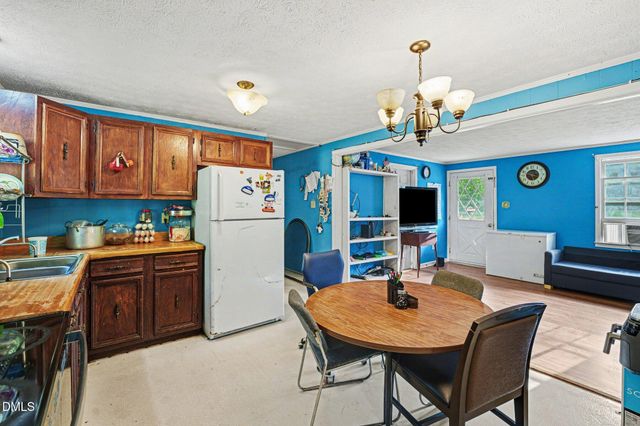 2505 Neville Road, Chapel Hill, NC 27516