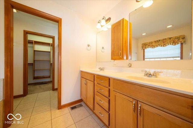 4838 W Cedar Creek Place, New Palestine, IN 46163
