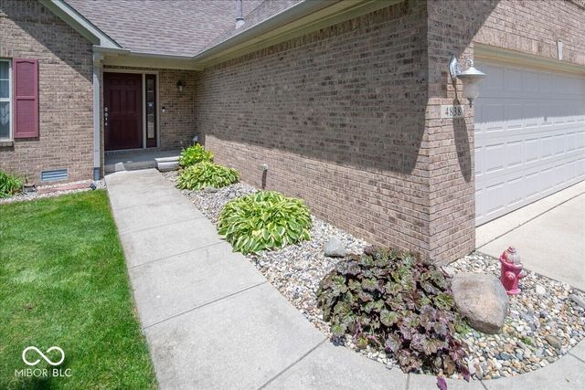 4838 W Cedar Creek Place, New Palestine, IN 46163