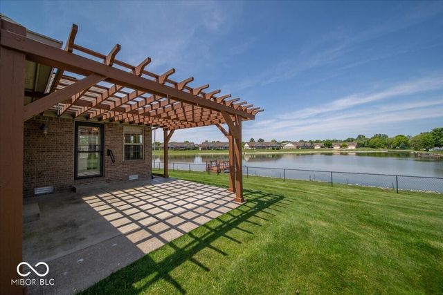 4838 W Cedar Creek Place, New Palestine, IN 46163