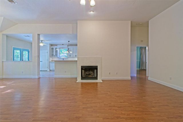 301 Derby LN, Georgetown, TX 78626